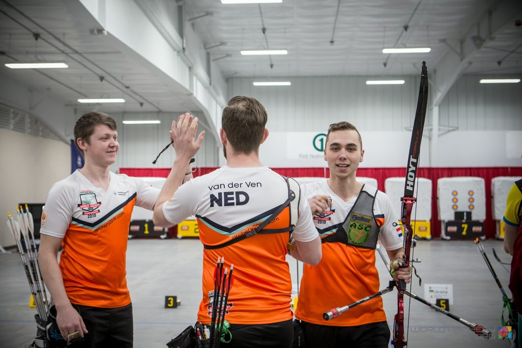 Recurve heren in WK finale. Compoundteam voor Brons