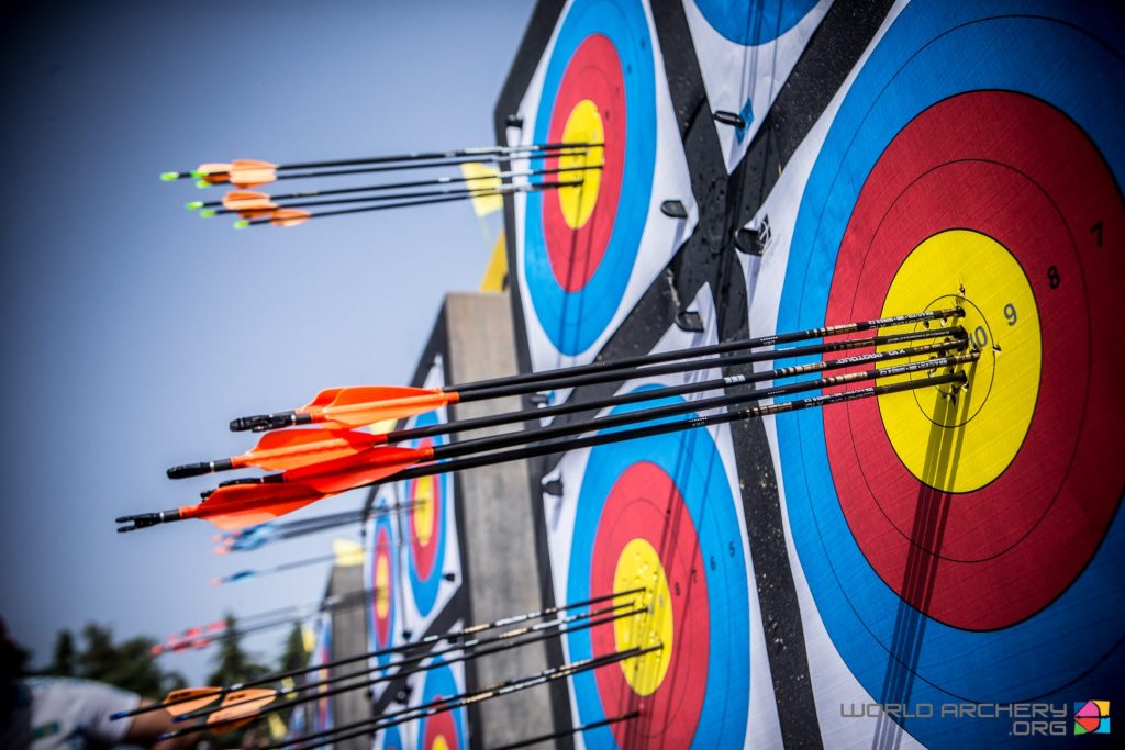 Recurve heren verbeteren Europees Record ondanks blessureleed Van den Berg