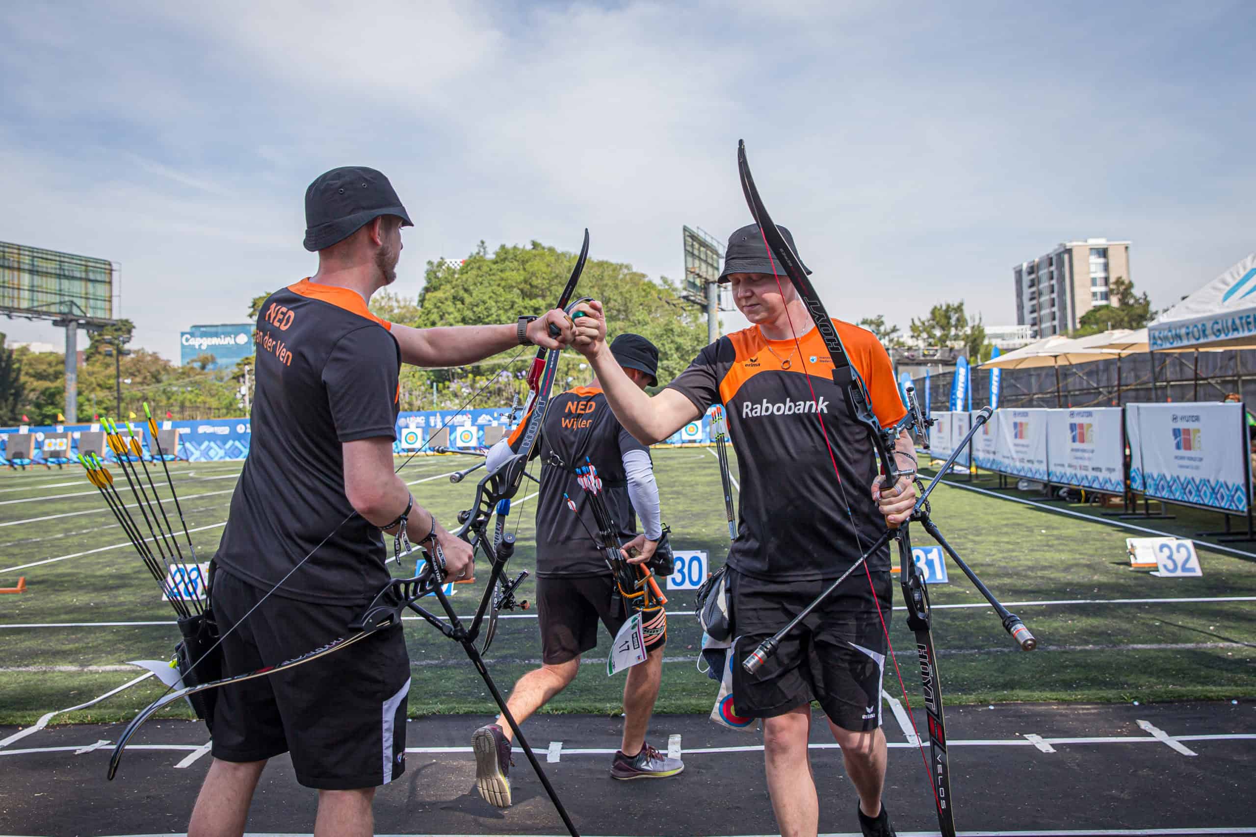 EK Handboogsport: Recurve mannen en dames compound naar de finale