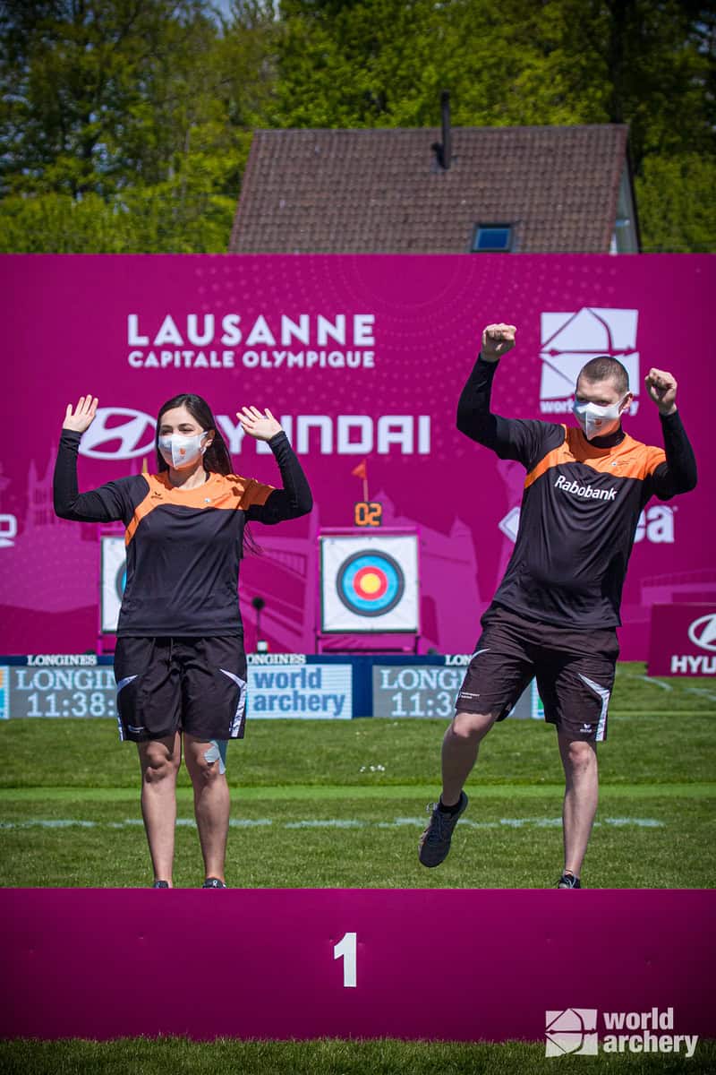 World Cup Lausanne: goud voor Gabriela Schloesser en Sjef van den Berg
