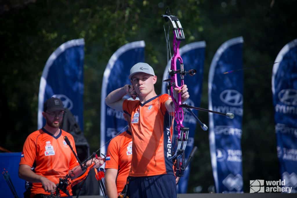 WK Outdoor: Compound heren missen brons na shoot-off
