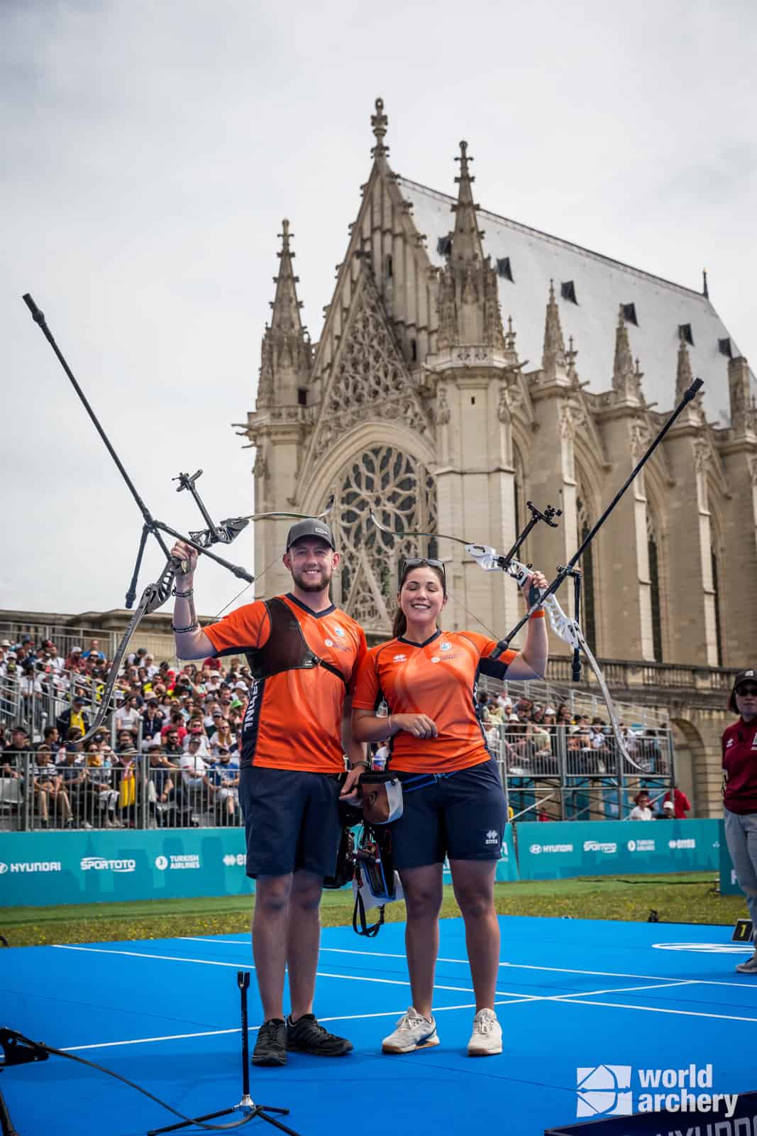 Alweer een topprestatie van Schloesser/Van der Ven: Brons op World Cup Parijs