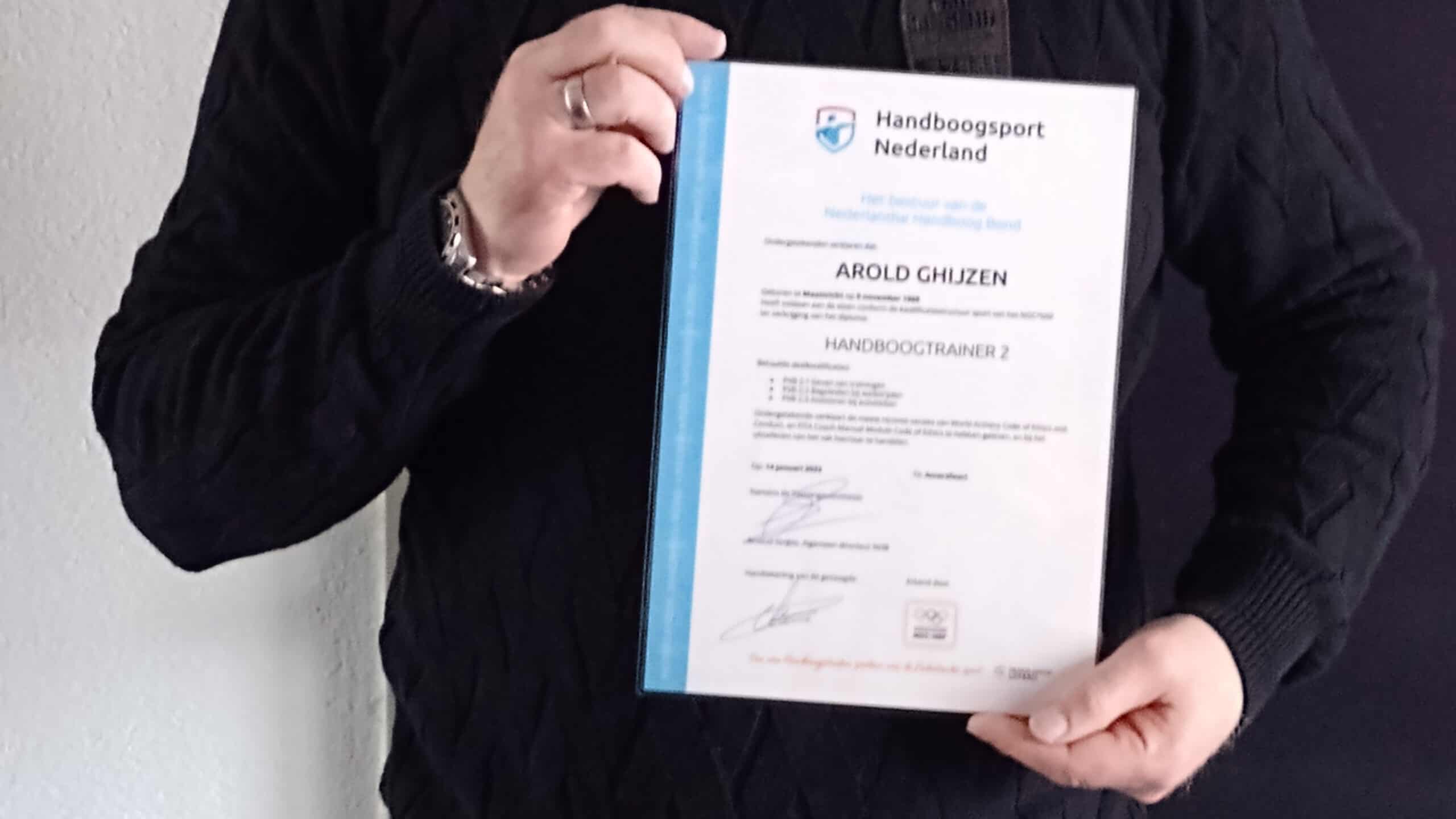 Tien handboogtrainers geslaagd in Amersfoort