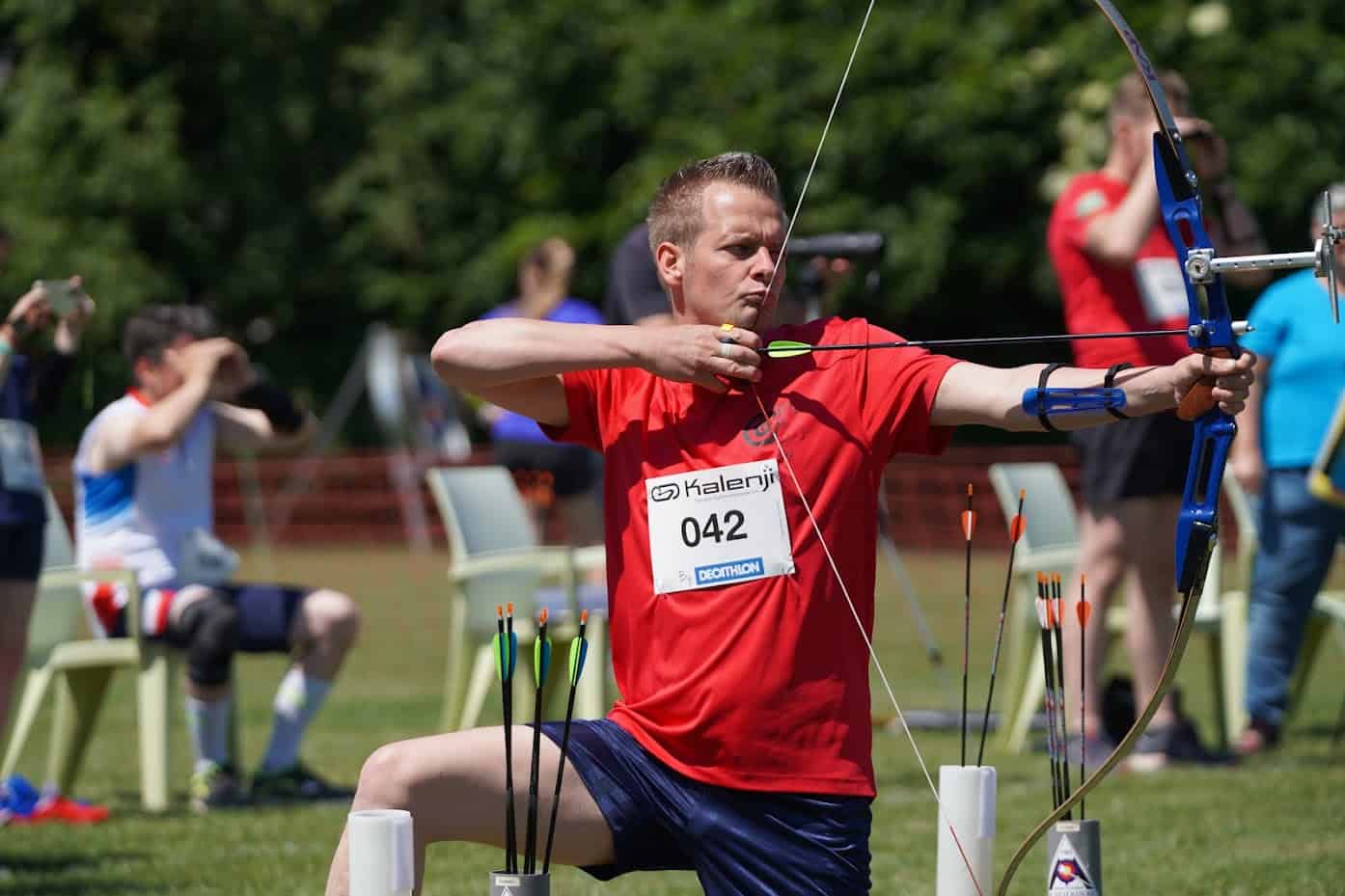 Zonnige sprint Run Archery Brabant bij De Meierijers
