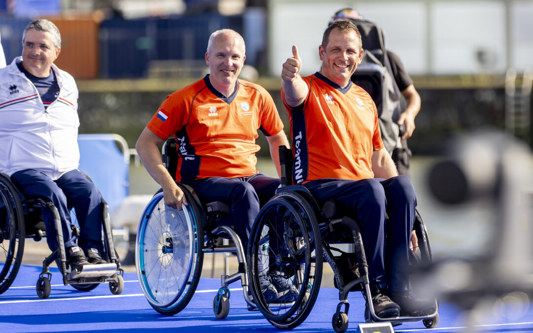 Roy en Mark schieten voor Paralympische tickets in Dubai